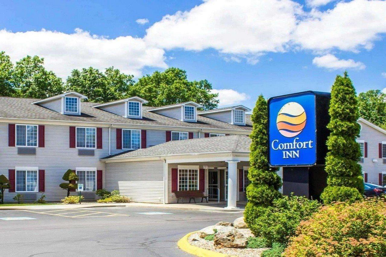 Comfort Inn Guilford Near I-95 Exterior photo
