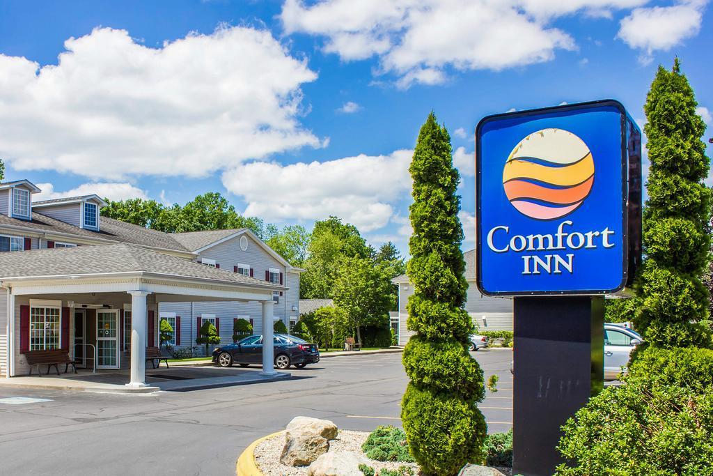 Comfort Inn Guilford Near I-95 Exterior photo