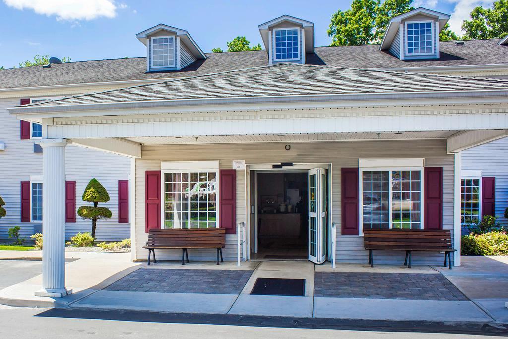 Comfort Inn Guilford Near I-95 Exterior photo