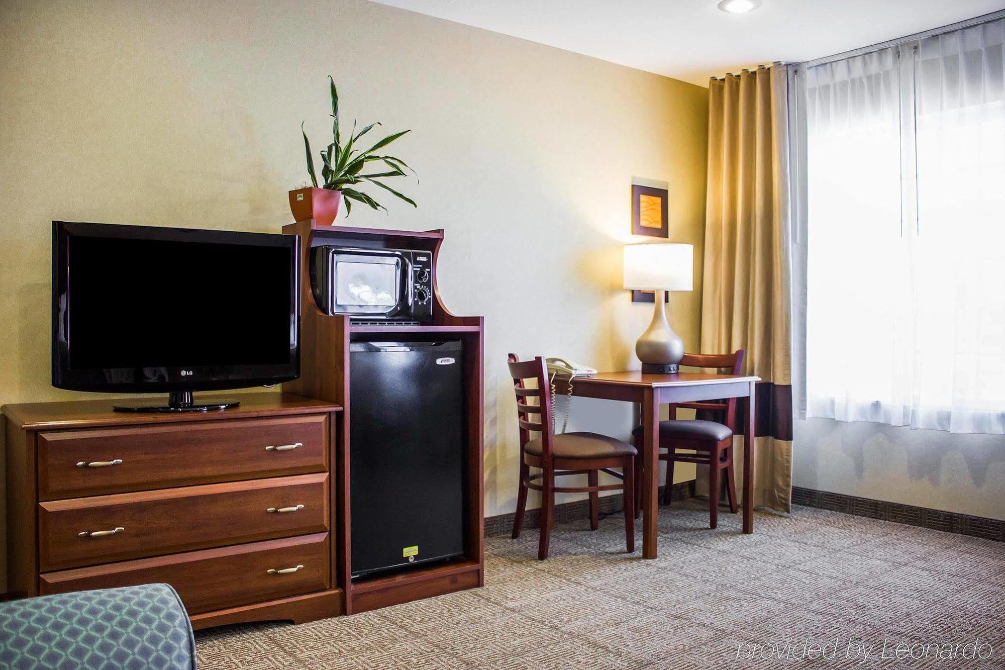 Comfort Inn Guilford Near I-95 Exterior photo