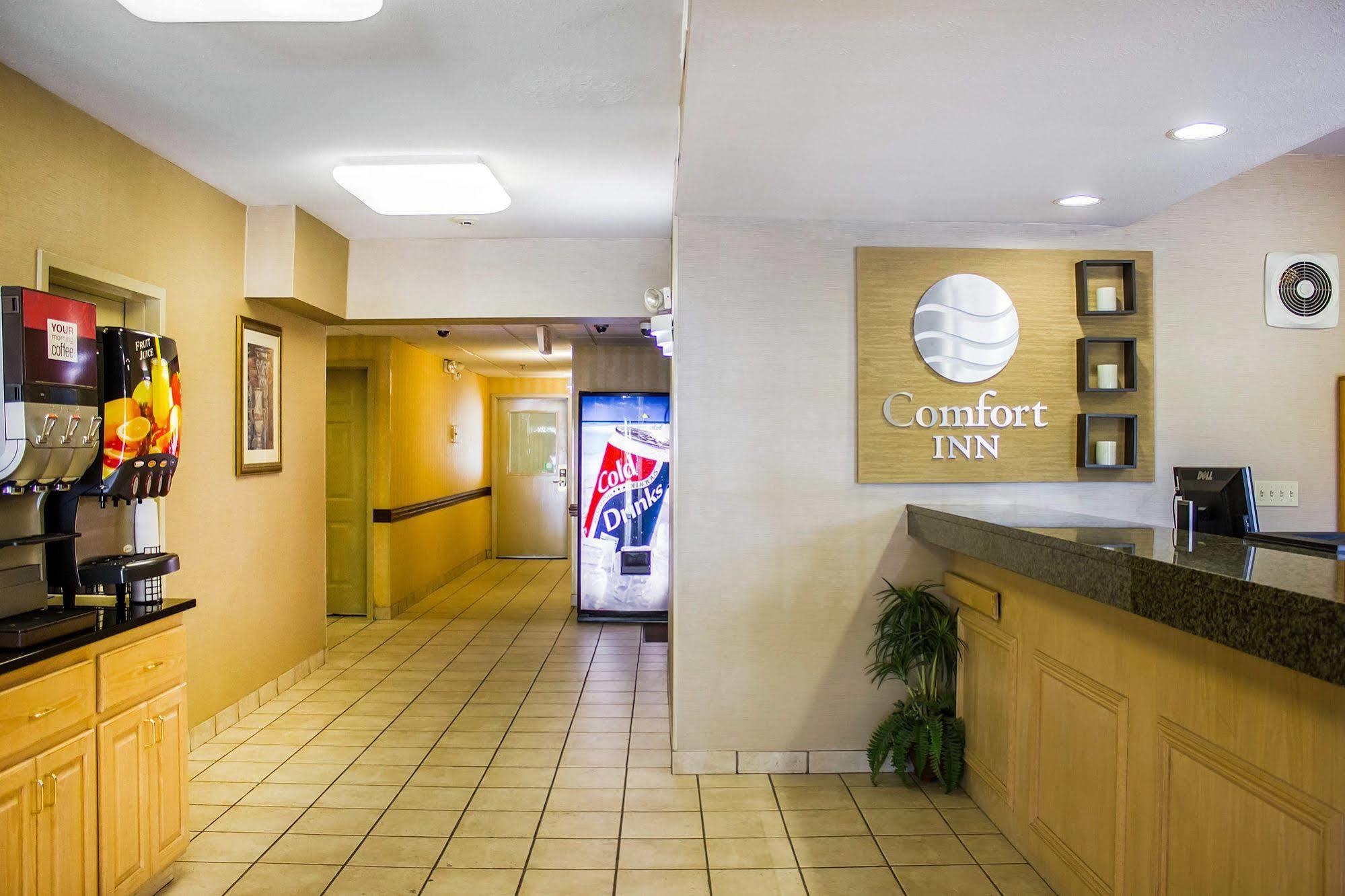 Comfort Inn Guilford Near I-95 Exterior photo