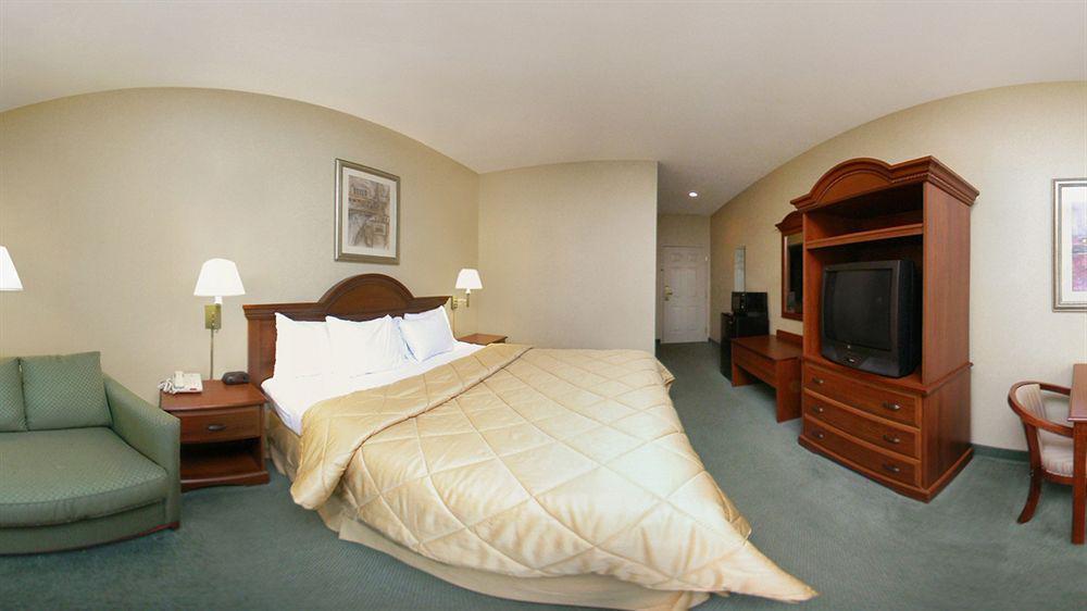 Comfort Inn Guilford Near I-95 Exterior photo