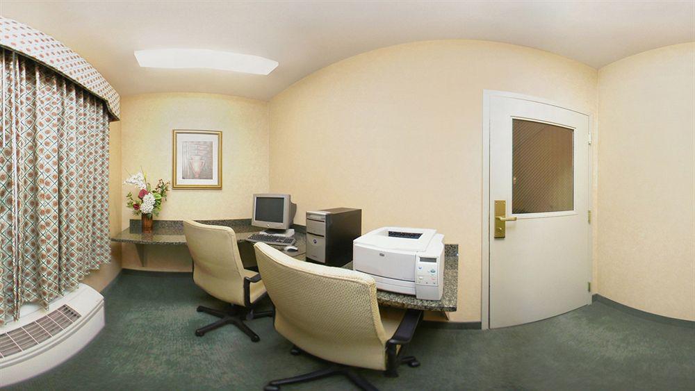 Comfort Inn Guilford Near I-95 Exterior photo